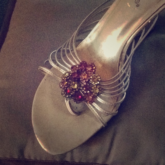 Boho Style Silver Jeweled Tone Wedged Sandals - Picture 1 of 5